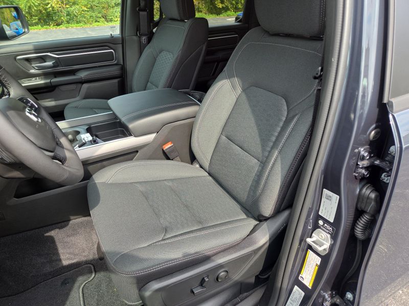 2026 Ram 1500 Big Horn photo 5