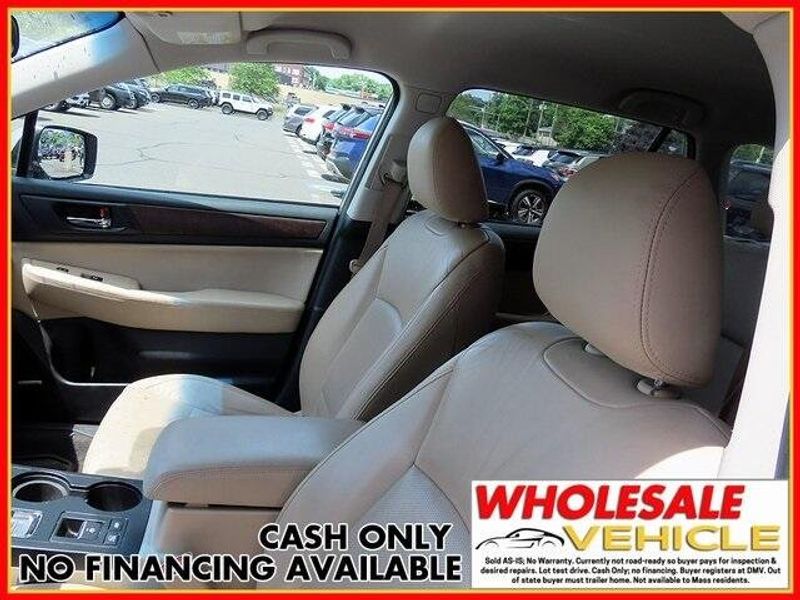 2015 Subaru Outback 2.5iImage 14
