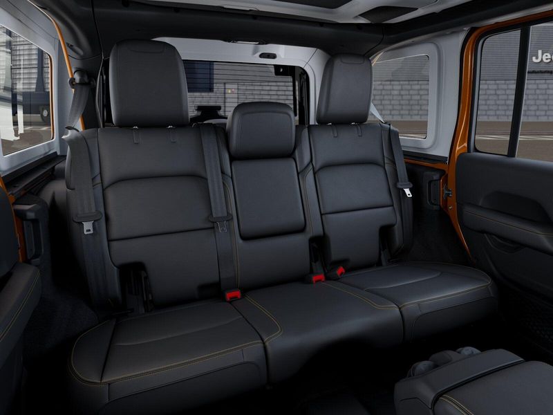 New 2026 Jeep Wrangler 4-door SaharaImage 15