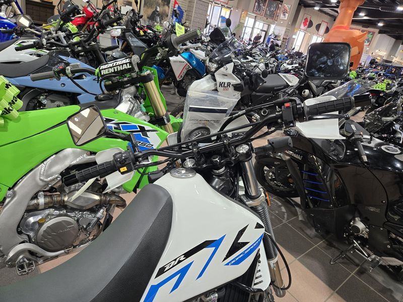 NEW 2026 SUZUKI DR650S Image 15