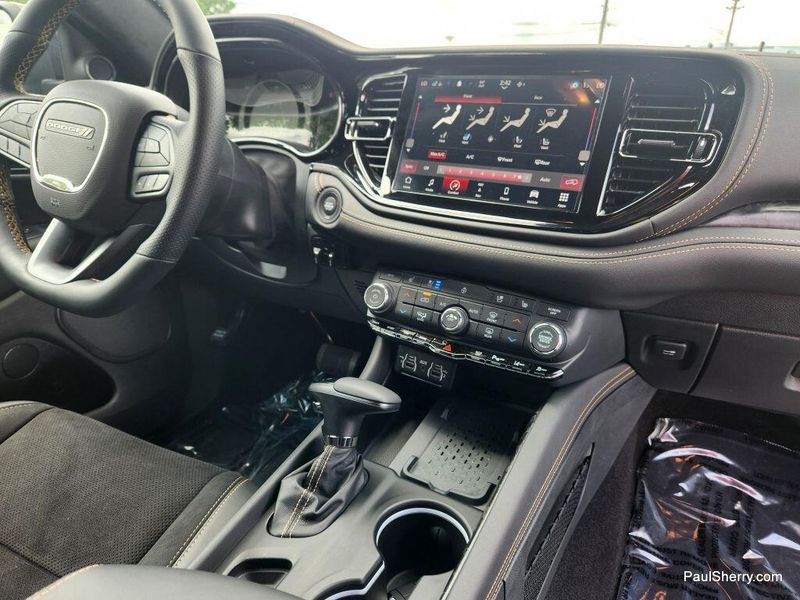 New 2025 Dodge Durango R/T 20th Anniversary Premium AwdImage 38