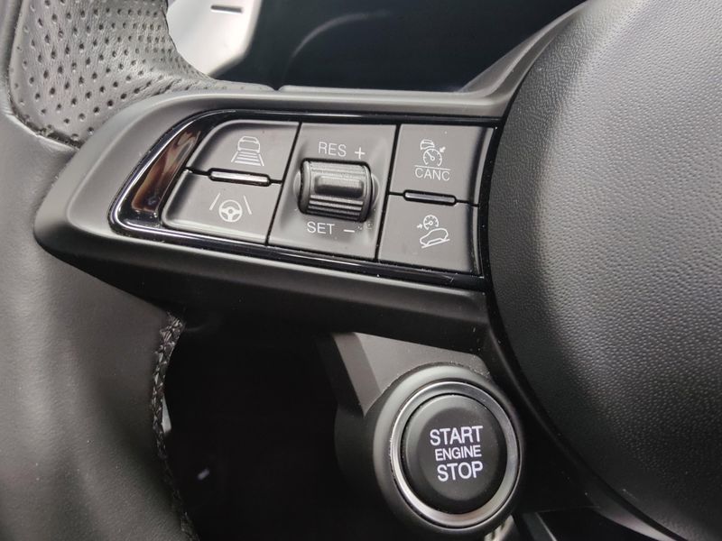 2024 Alfa Romeo Stelvio Veloce AWD w/Activ AsstImage 35