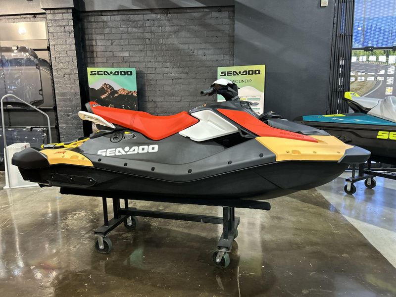 New 2024 Sea-Doo SPARK FOR 3 90 (SOUND SYSTEM) Image 11