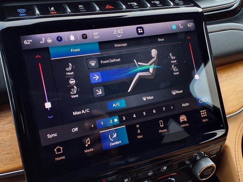 Used 2023 Jeep Grand Cherokee Summit Reserve 4xeImage 25