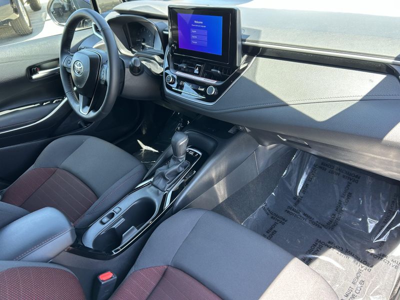 Used 2024 Toyota Corolla SEImage 9