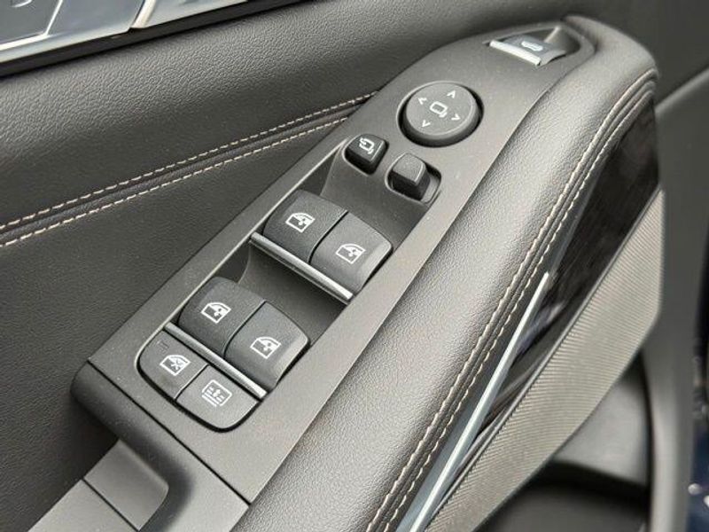 New 2026 BMW X7 xDrive40iImage 16