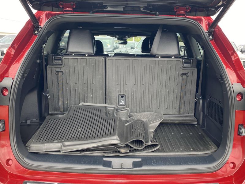 Used 2023 Toyota Highlander XSEImage 14
