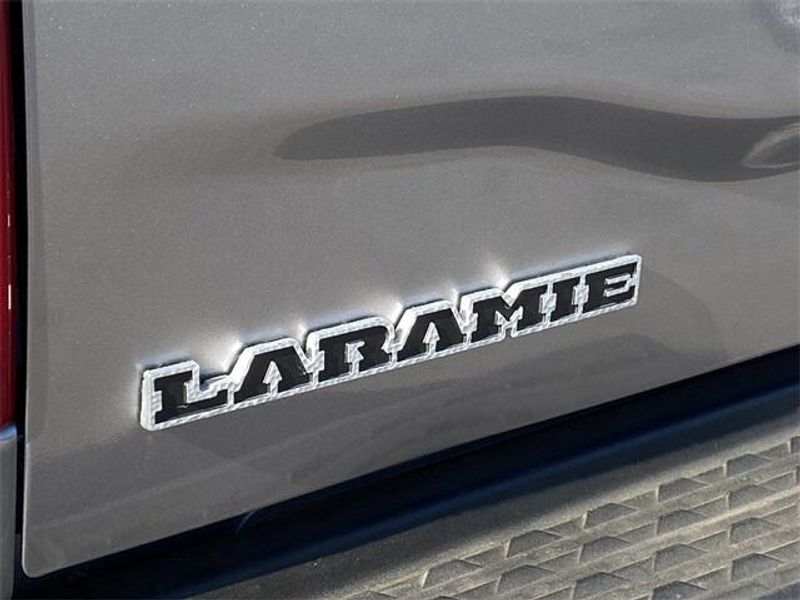 2020 RAM 3500 LaramieImage 4