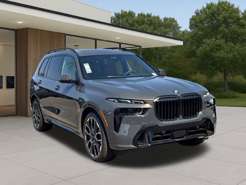 New 2027 BMW X7 xDrive40iImage 6