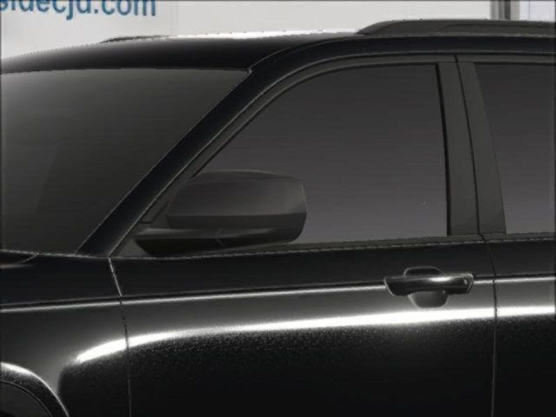 2025 Jeep Grand Cherokee Altitude photo 11