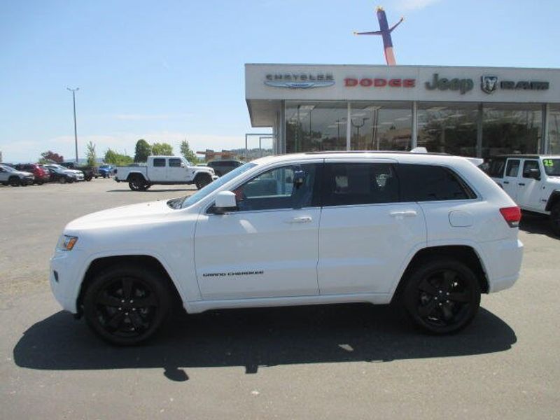 2015 Jeep Grand Cherokee AltitudeImage 13