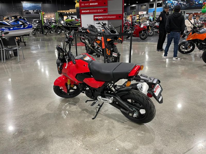 New 2025 Honda Grom Image 11
