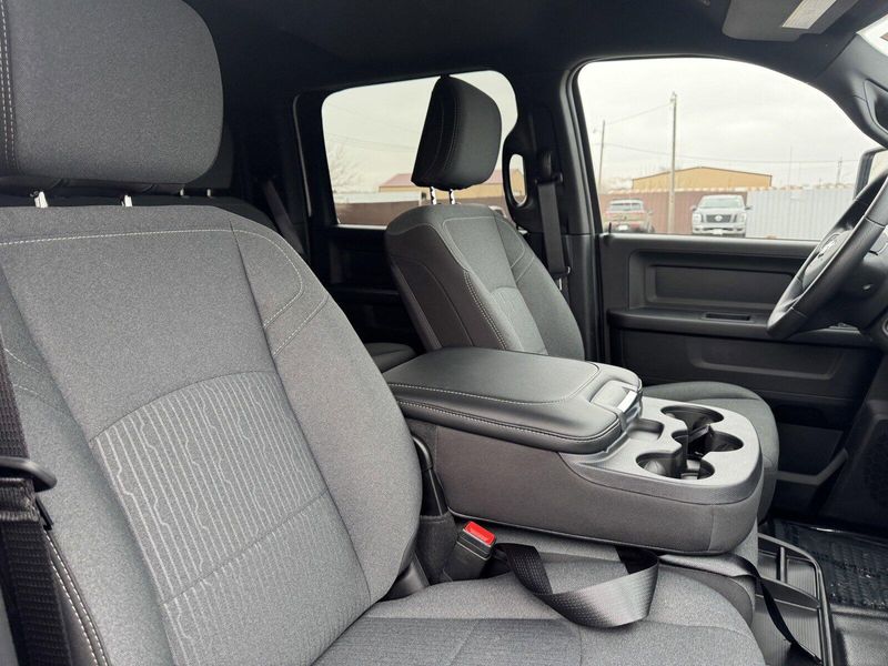 2024 RAM 3500 Chassis Cab TradesmanImage 14