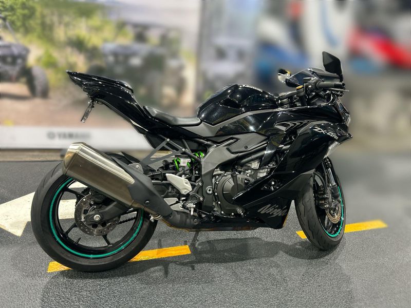 Used 2024 Kawasaki NINJA ZX-4RR Image 12