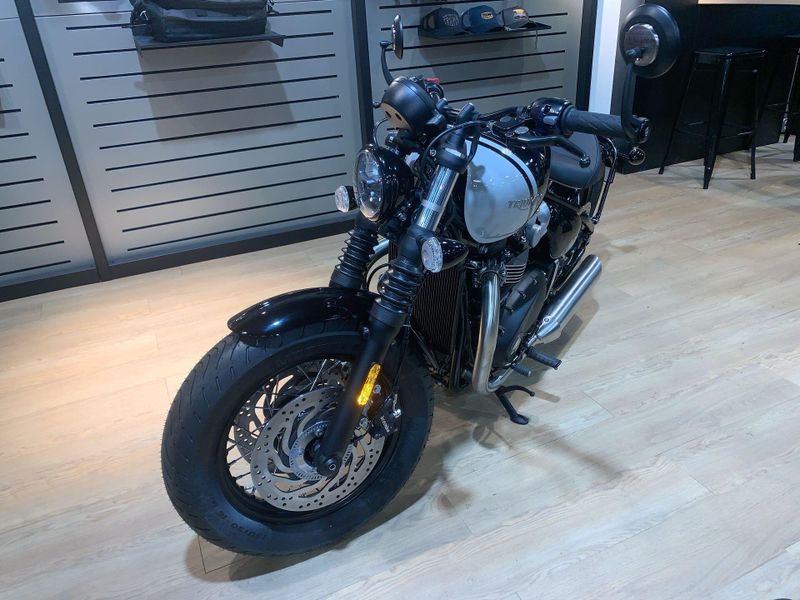 New 2025 Triumph BONNEVILLE BOBBER Image 6