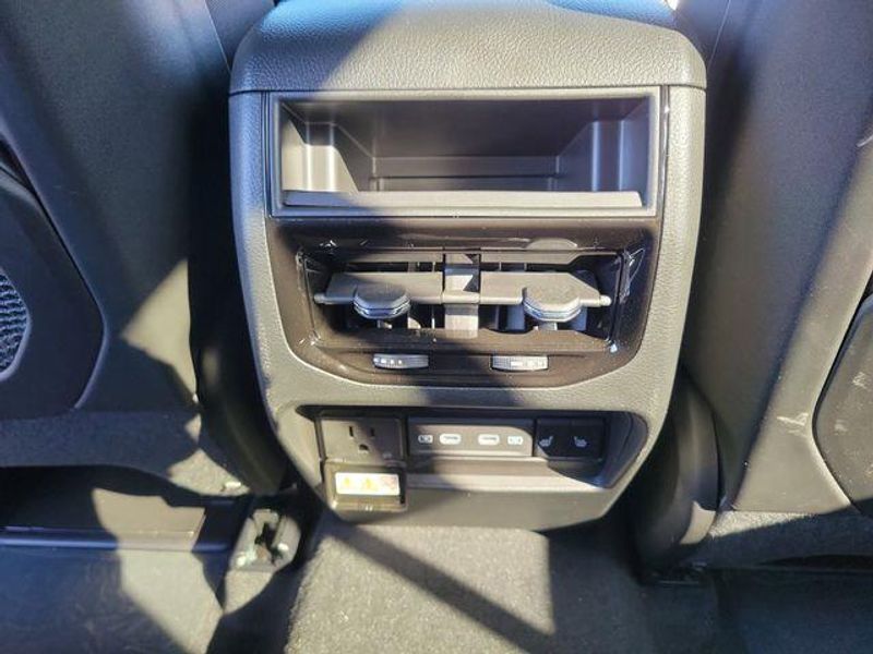 New 2026 Jeep Grand Cherokee Limited