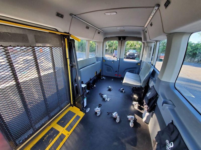 Used 2019 Ford Transit-350 XLImage 2