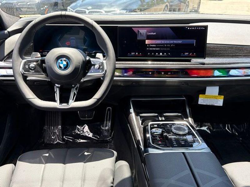 New 2026 BMW 7 Series 750e xDriveImage 24