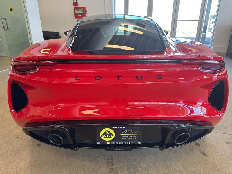 2024 Lotus Emira 