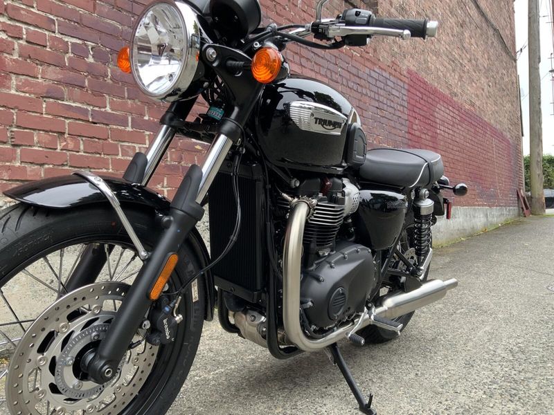 2025 Triumph Bonneville T120