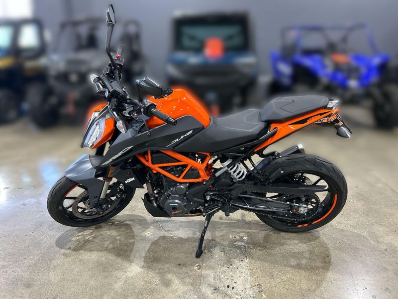 2023 KTM DUKE 390 Image 14