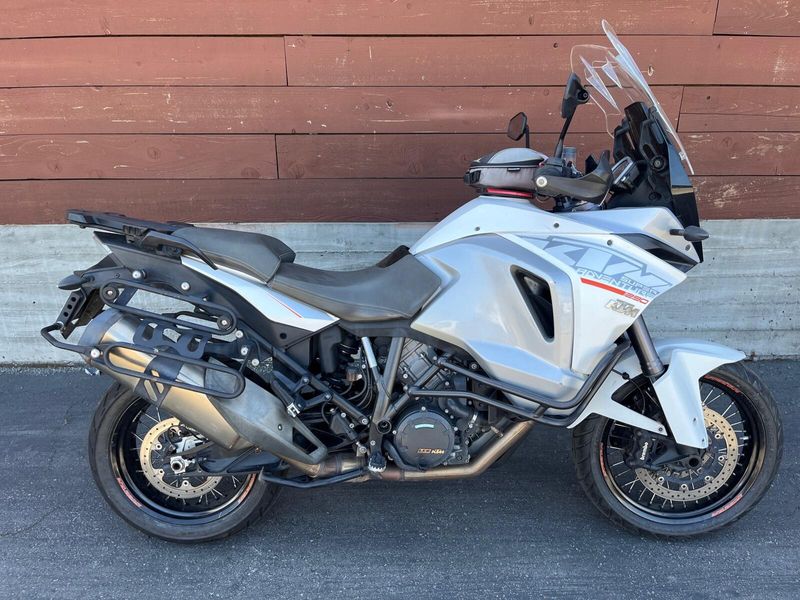 2015 KTM 1290 SUPER ADVENTURE 