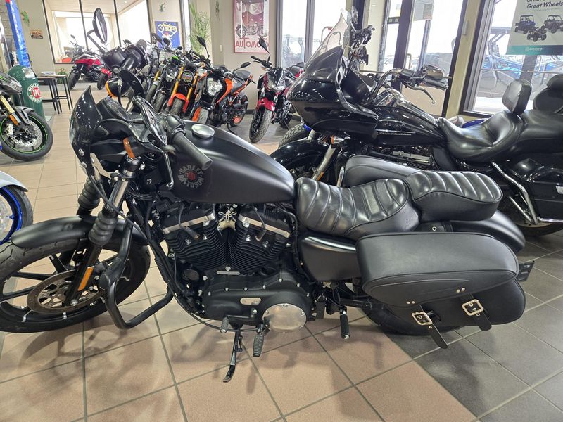 2022 HARLEY SPORTSTER IRON 883 Image 4