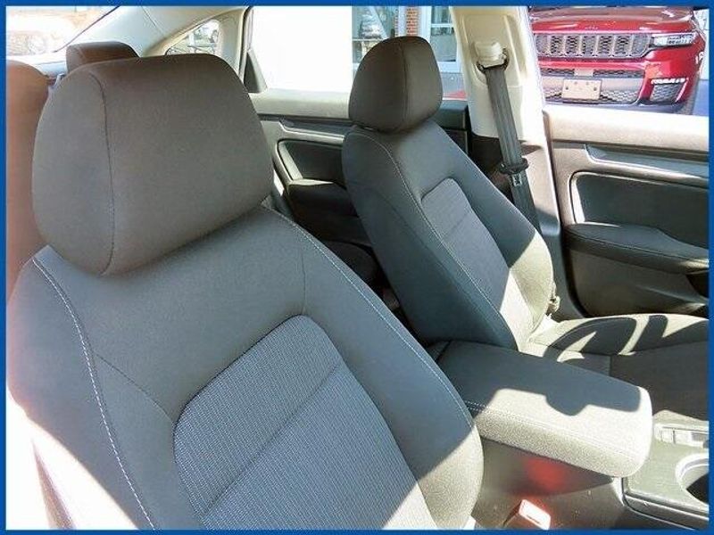 2024 Honda Civic LX photo 9