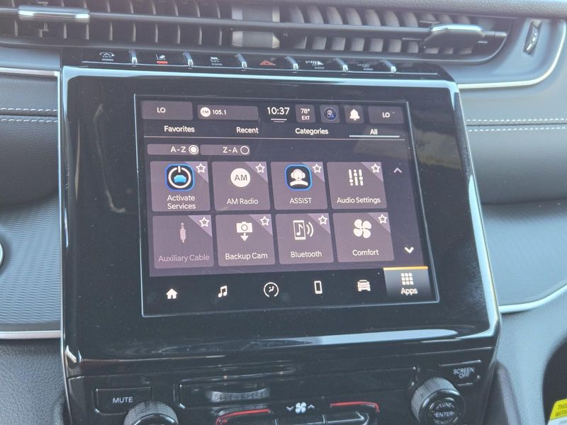 Used 2025 Jeep Grand Cherokee Laredo X 4x2