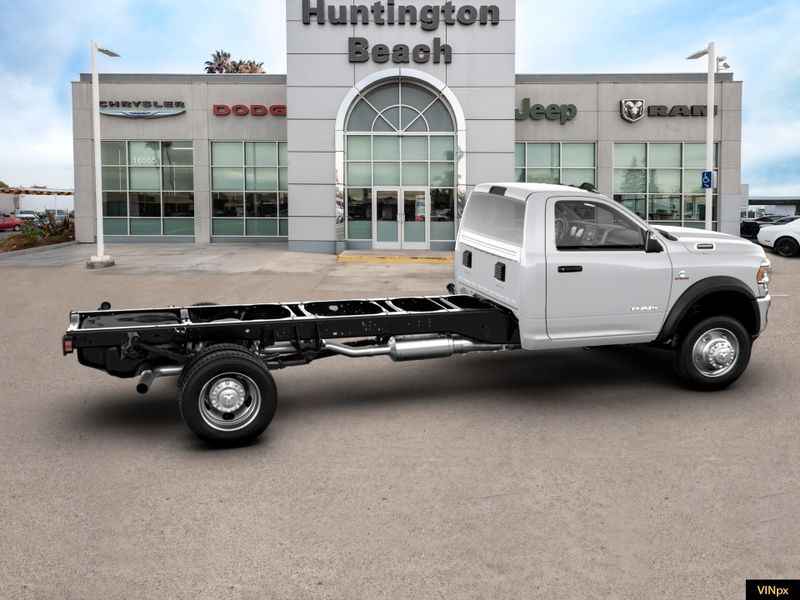 2022 RAM 5500 Chassis Tradesman Regular Cab Belco BodyImage 15