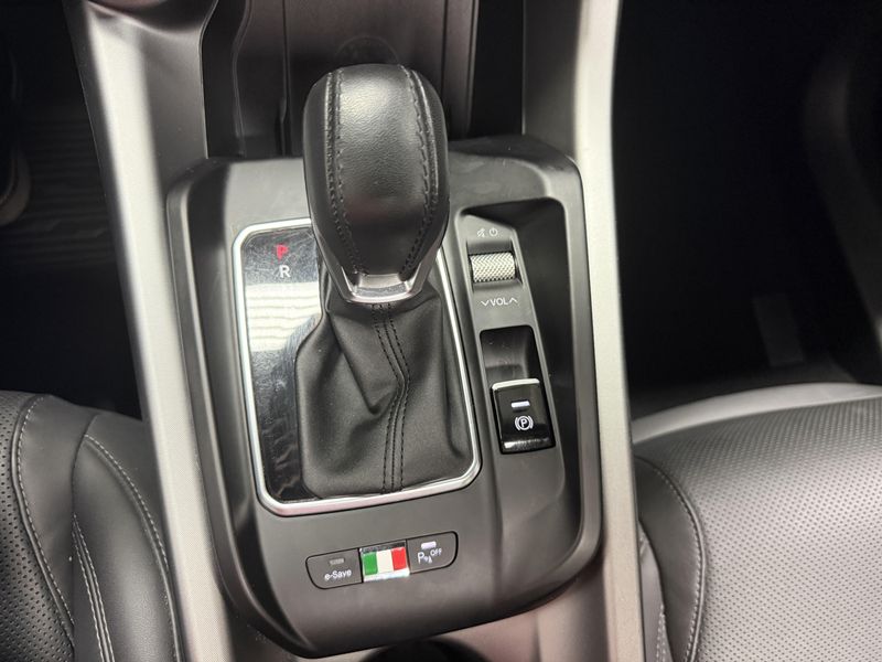 Used 2024 Alfa Romeo Tonale Ti Premium eAWD w/SunroofImage 18
