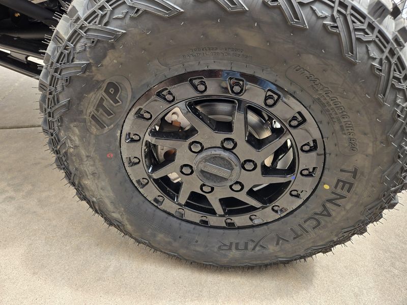 2025 Can-Am MAVERICK R MAX X RS 999T DCT TRIPLE BLACK Image 13