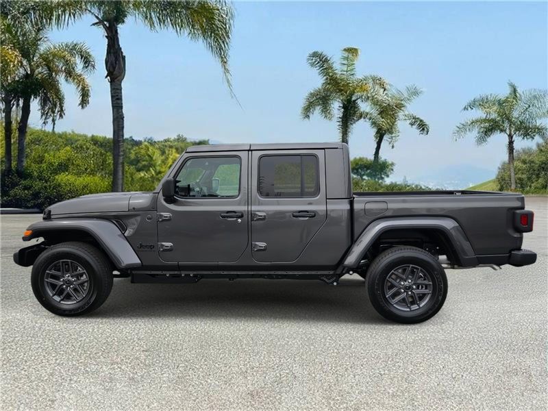 New 2026 Jeep Gladiator Sport S 4x4