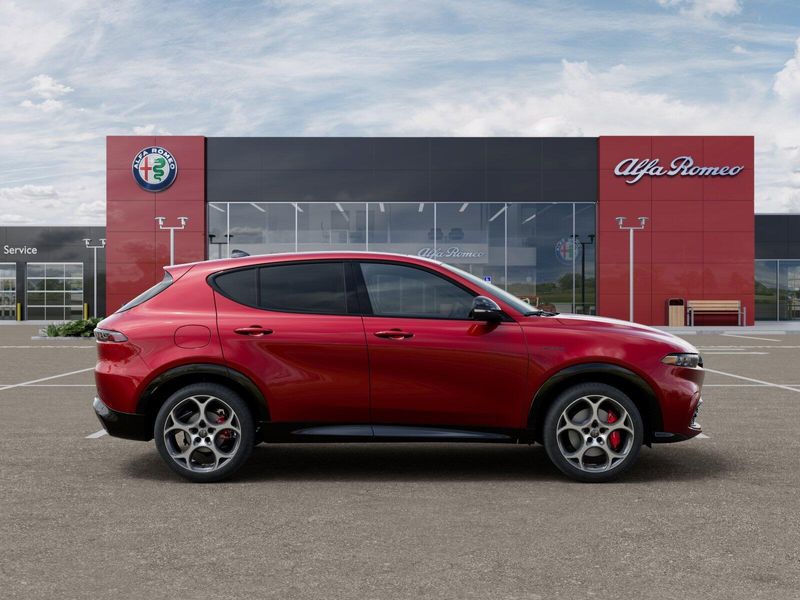 New 2025 Alfa Romeo Tonale AwdImage 38