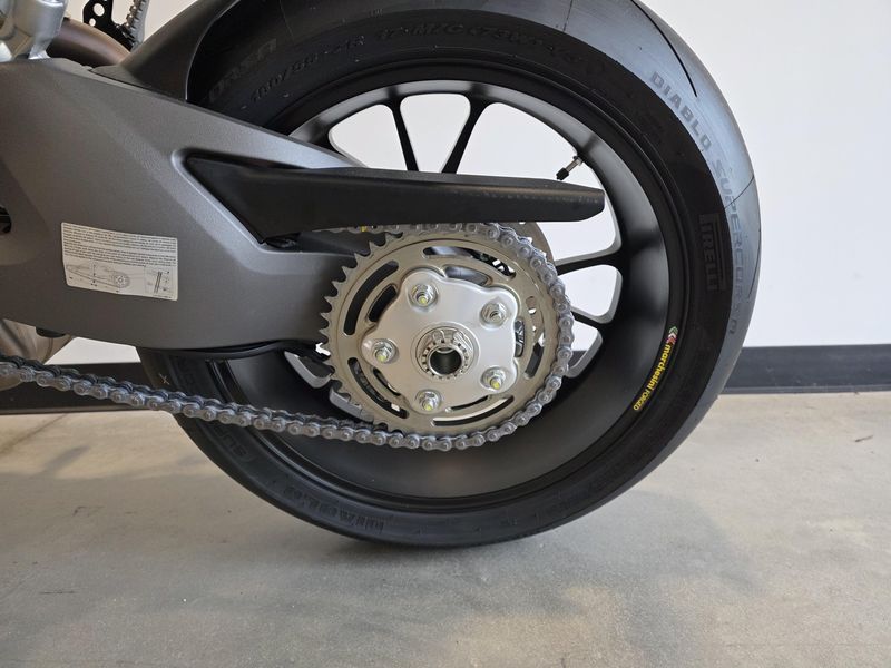 2025 Ducati Hypermotard 950 SP