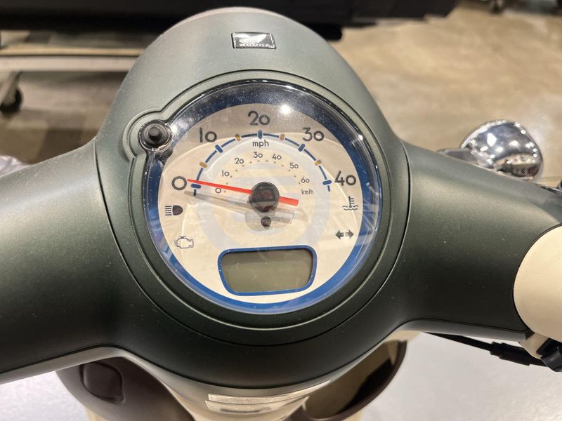 New 2024 Honda Metropolitan Image 11
