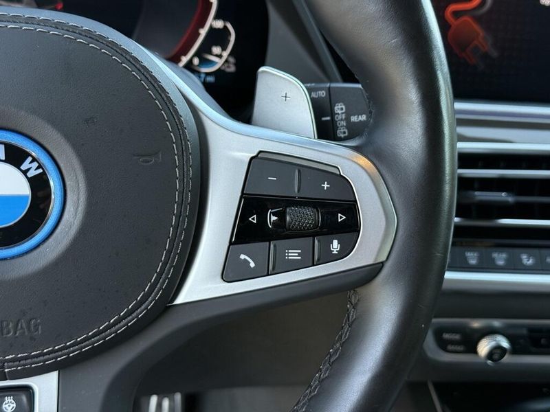 2022 BMW X5 xDrive45eImage 27