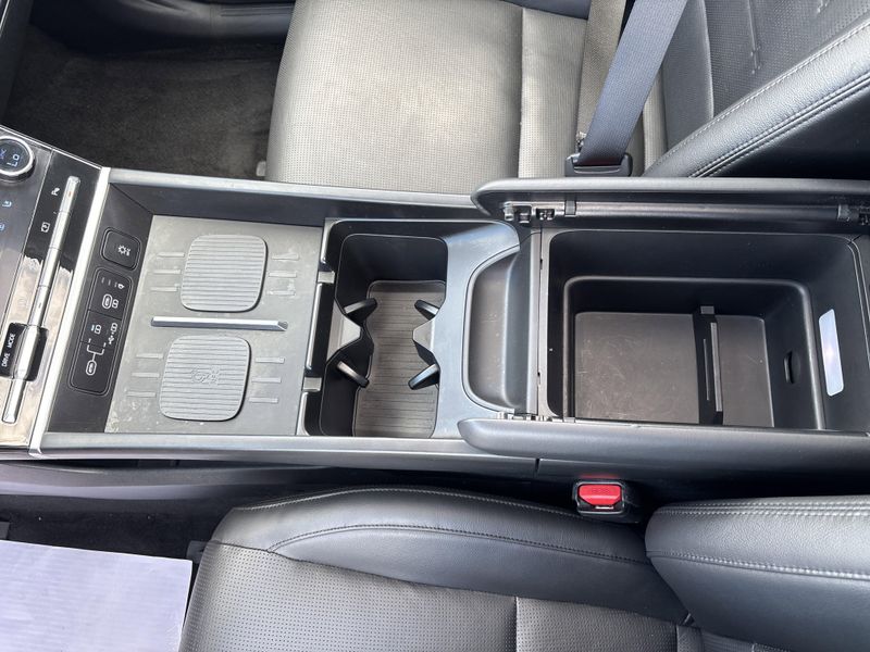 Used 2024 Hyundai Santa Fe LimitedImage 40