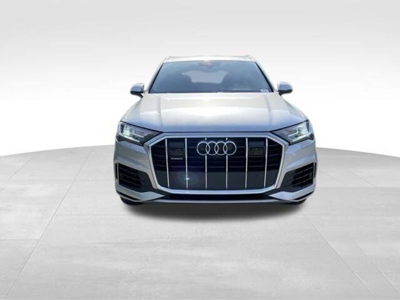 2021 Audi Q7 Premium Plus