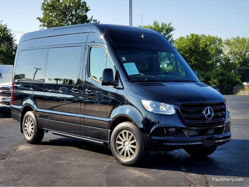 2023 Mercedes-Benz Sprinter 2500 Standard Roof 4-Cyl Diesel HOImage 19