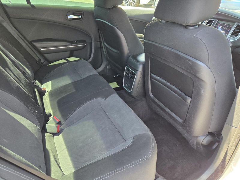 Used 2018 Dodge Charger SXT RWD