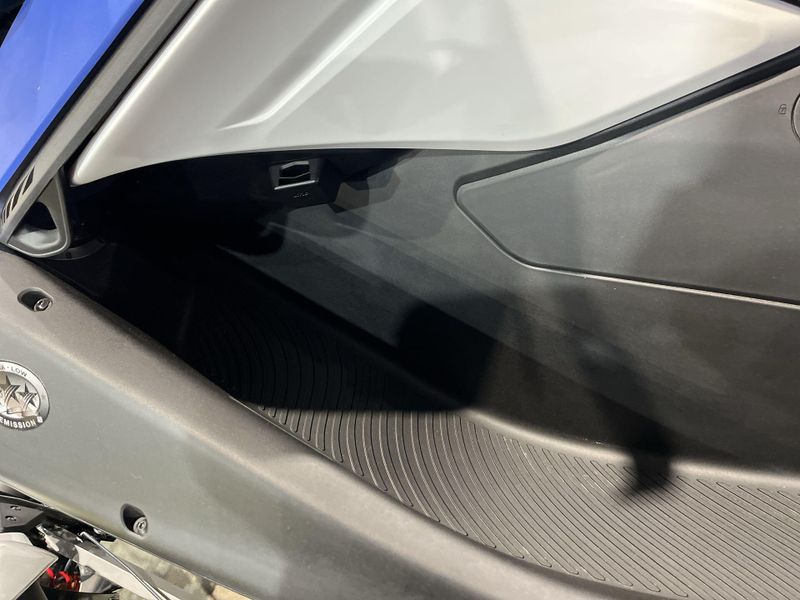 New 2025 Sea-Doo SPARK FOR 3 90 CONVENIENCE PACKAGE (SOUND SYSTEM) Image 13