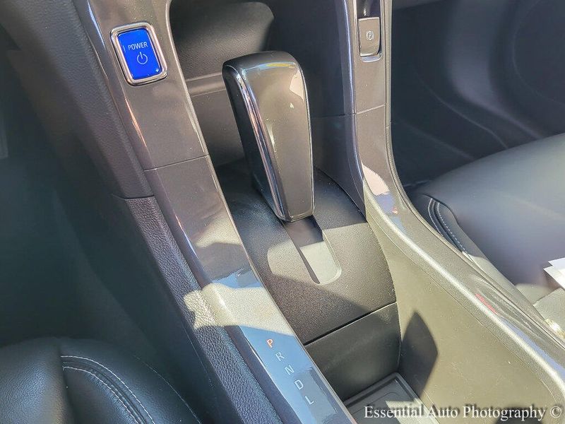 2013 Chevrolet Volt Base photo 14