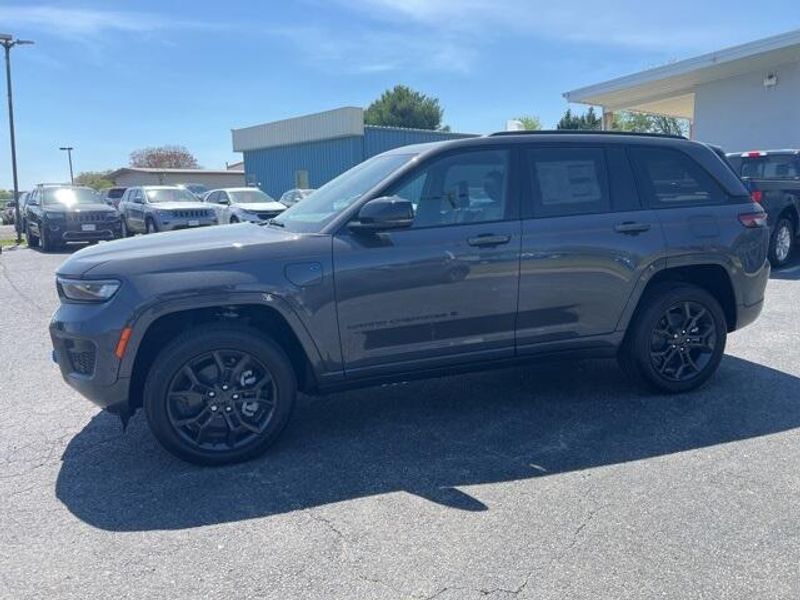 2024 Jeep Grand Cherokee Anniversary Edition 4xeImage 4