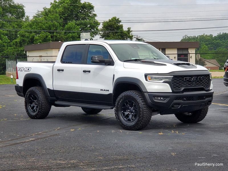 New 2026 RAM 1500 Rho Crew Cab 4x4 5'7' Box