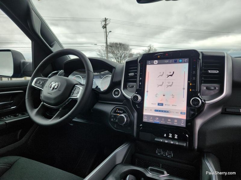 New 2026 RAM 1500 Big Horn Crew Cab 4x4 5'7' Box