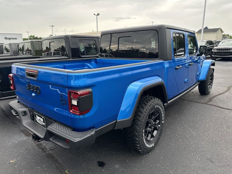 2024 Jeep Gladiator Willys 4x4Image 8