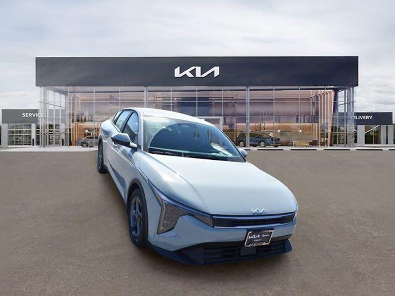 New 2026 Kia K4 LXSImage 10