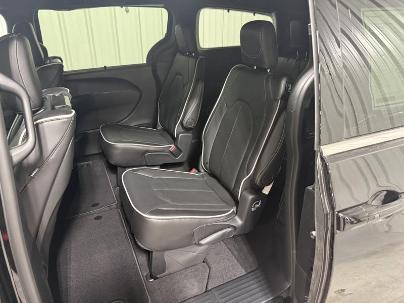New 2026 Chrysler Pacifica LimitedImage 24