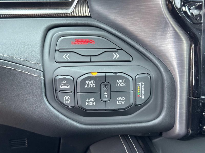 New 2026 RAM 1500 Rho Crew Cab 4x4 5'7' Box